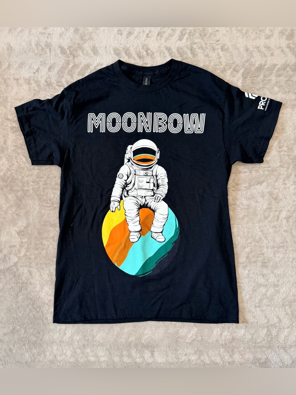 Moonbow Astronaut Retro-Futurism Graphic Tee M Indie-Sleaze / Alt-Pop Skater